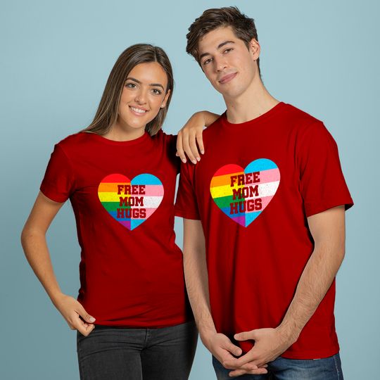 Discover Womens Free Mom Hugs Shirt Gay Pride Gift Transgender Rainbow Flag T-Shirt