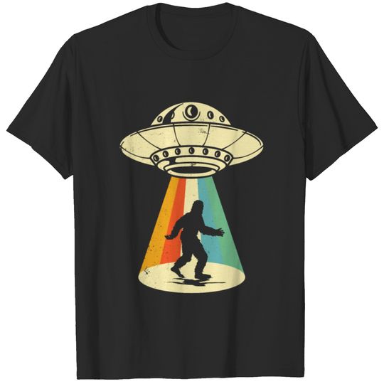 Alien Spaceship Shirt - Bigfoot Shirt - Alien Shir T-shirt