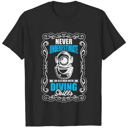 diver diving glasses ocean T-shirt