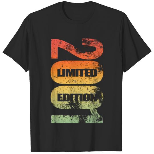 Limited Edition 2001 - Birthday born in 2001 Retro T-shirt