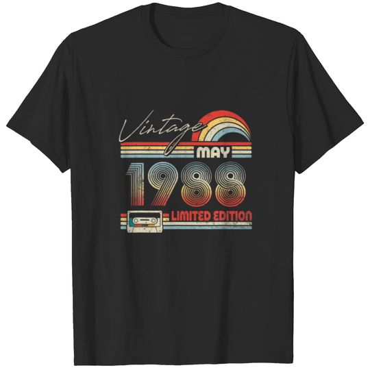 Happy 33Rd Birthday Vintage May 1988 33 Years Old T-shirt