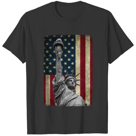 USA America Flag & Statue of Liberty 4th of July Design T-shirt