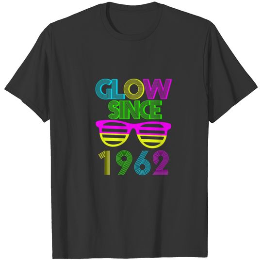 60Th Birthday Glow Since 1962 Vintage Sunglasses R T-shirt