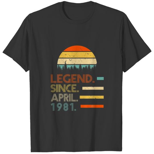 40 Years Old Retro Birthday Gift Legend Since Apri T-shirt