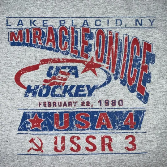Discover Vintage Hockey T-Shirt Men's Small Gray Miracle on Ice USA vs USSR 1980s