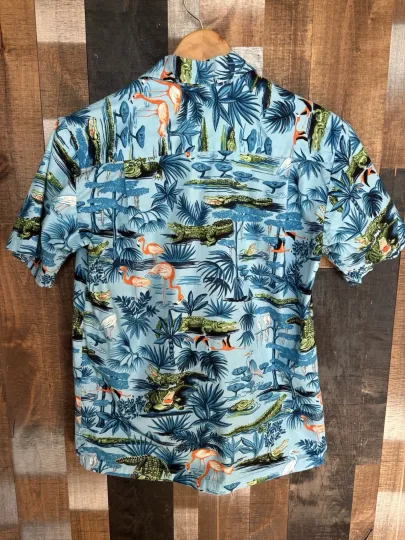 Discover Vintage Aloha Republic Hawaiian Shirt Men’s Alligator Print Made in Hawaii