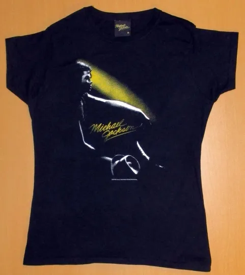 Discover Ladies Michael Jackson T-Shirt