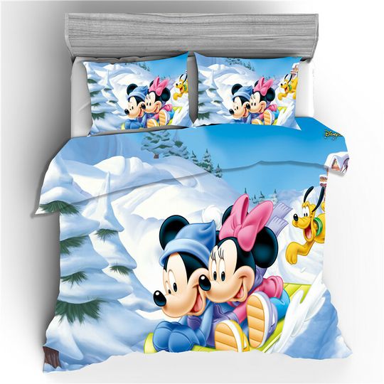 Discover Disney Mickey and Minnie Bedding Set