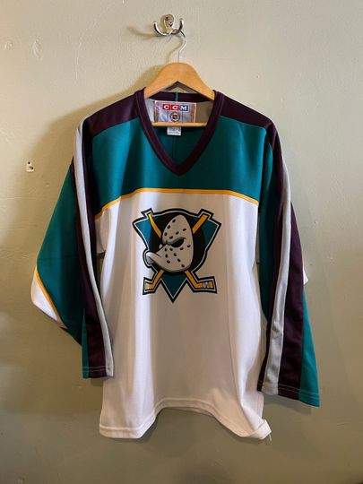 MIGHTY DUCKS / disney ducks / vintage NHL / warm up sweater