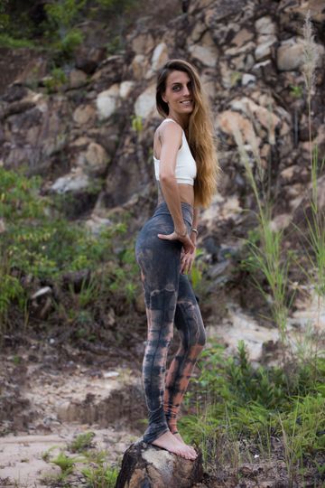 Sustainable Yoga Leggings I Tie dye Leggings I Batik Leggings I Dalto Leggings I Hand Colored Leggings I Ethically made Leggings
