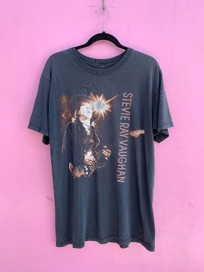 Vintage Washed Out Stevie Ray Vaughan 1996 Print Graphic T-shirt