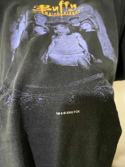 Vintage 2000 Buffy the Vampire Slayer Shirt