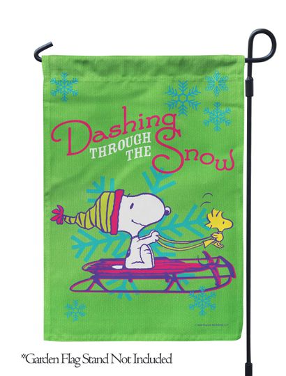 PEANUTS, Dashing Through the Snow Garden Flag