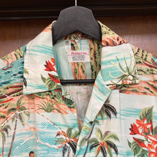 Vintage 1950s Penneys Label Net Fisherman Rayon Hawaiian Shirt