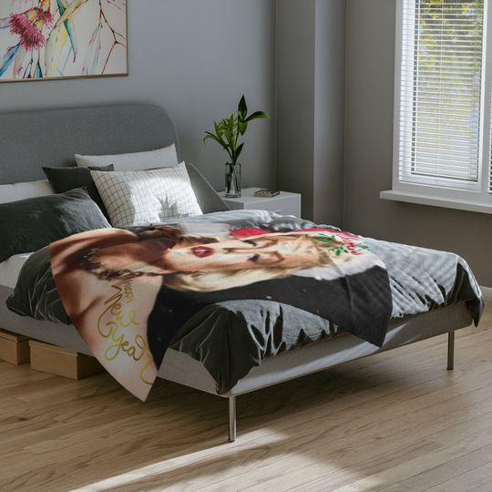 Marilyn Monroe Christmas Fleece Blanket
