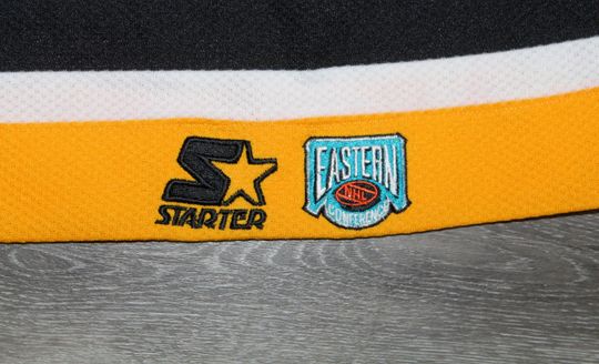 Vintage 90s Clothing NHL Pittsburgh Penguins Starter Men Size Large