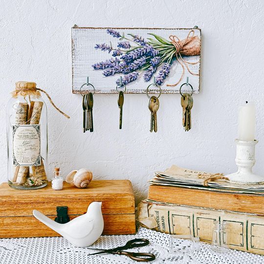 Lavender Rustic Wooden Key Holder