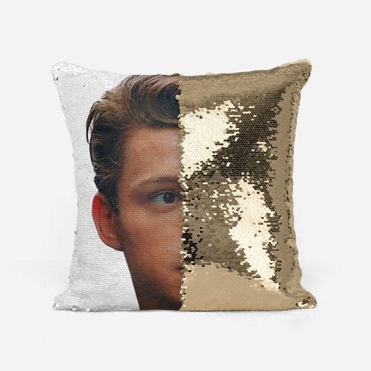 TOM HOLLAND - Fan Sequin PIllow