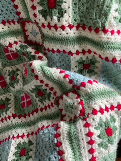 The Noel Nine Patch Blanket Pattern