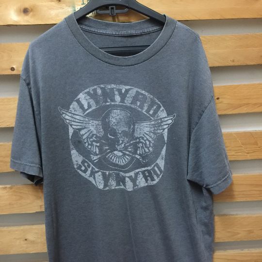 Lynyrd Skynyrd logo  t-shirt vintage style bands