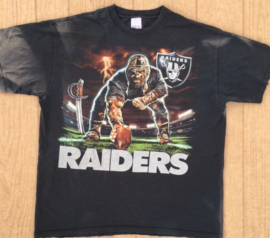 Raiders  1990's vintage t-shirt