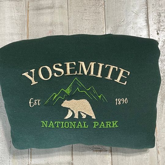 Yosemite National Park Embroidered Crewneck Sweatshirt