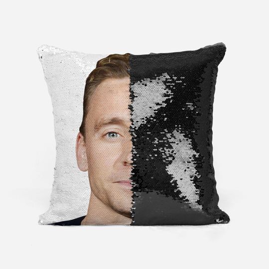 TOM HIDDLESTON - Fan Sequin Pillowcase