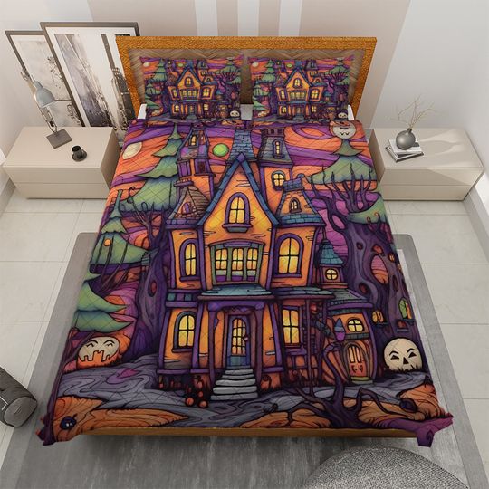 Retro Haunted House Quilt Bedding Set: Halloween Decor
