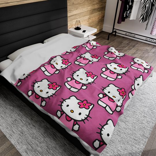 Cute Pink Hello Kitty Plush Blanket