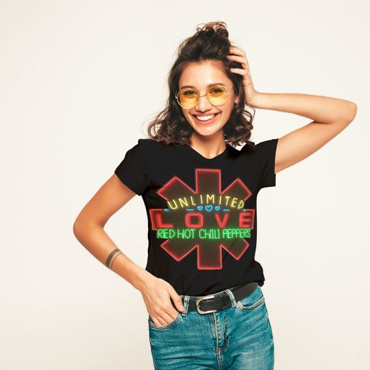 Red Hot Chili Peppers - Unlimited Love T-Shirt - Classic Shirt