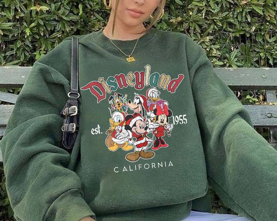Vintage Disneyland California Est 1995 Christmas Sweatshirt