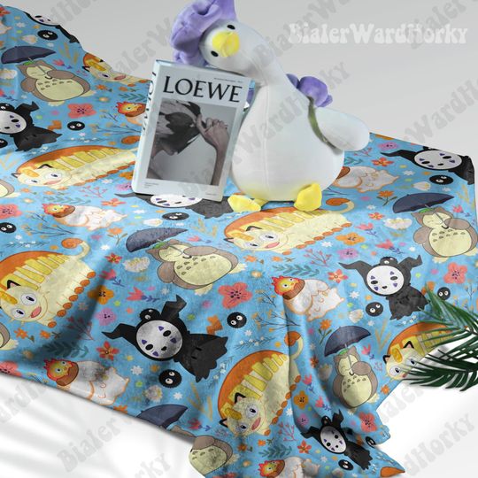 Anime Fleece Blanket: Sn Lax Totoro, Mimikyu No Face, Meowth Catbus