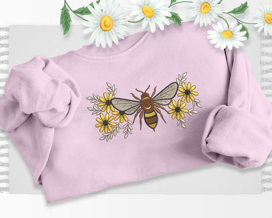 Embroidered Bumble Bee Sweatshirt, Flower Design Bee Aesthetic Embroidery Crewneck Jumper