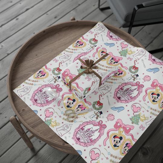 Disney Mickey and Minnie Wrapping Paper | Castle Minnie Mouse Pattern