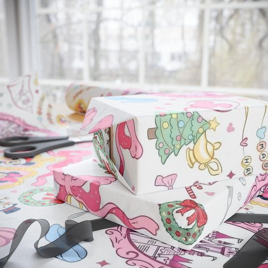 Disney Mickey and Minnie Wrapping Paper | Castle Minnie Mouse Pattern