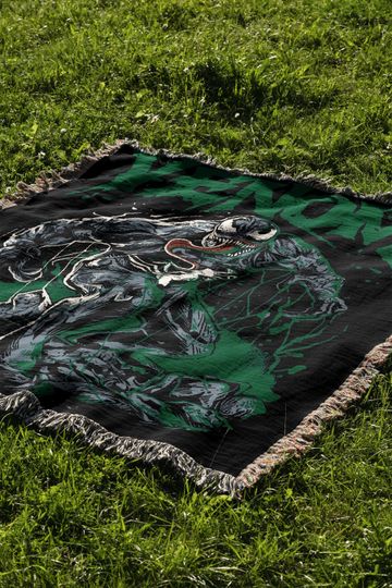Venom Woven Cozy Blanket
