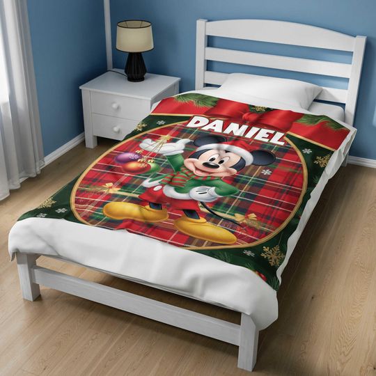 Personalized Mickey Mouse Xmas Blanket/Customized Name Mickey Christmas Blanket/Mickey Blanket/Bedding Decor, Mouse Quilt