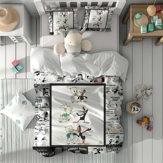 Daffy Duck Comfortable Three-Piece Bedding Set, Bedroom Decor, Gifts for Friends