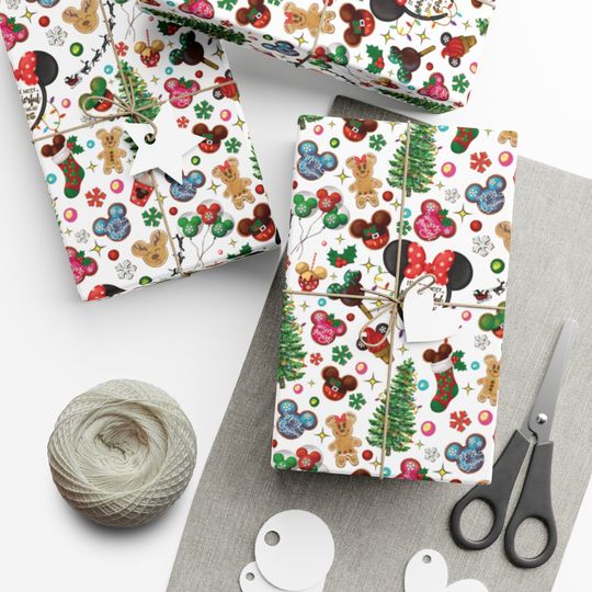 Christmas Wrapping Paper, Disney Christmas Wrapping Paper, Cute Magical