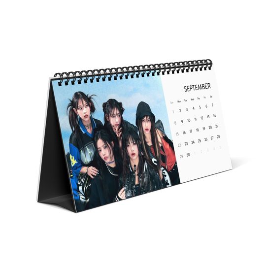 New Jeans Kpop Desktop Calendar (2024)