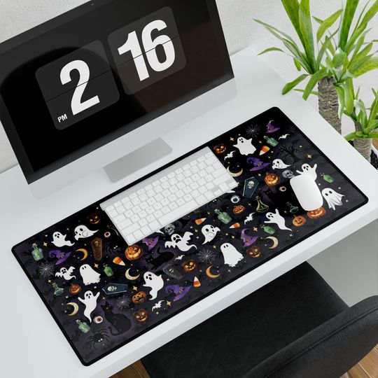Spooky Halloween Desk Mat: Festive Pattern, Non-Slip Base