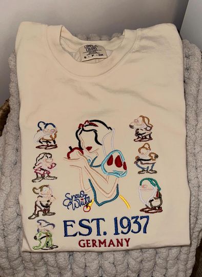 Snow White & Seven Dwarfs  Embroidered T-Shirt