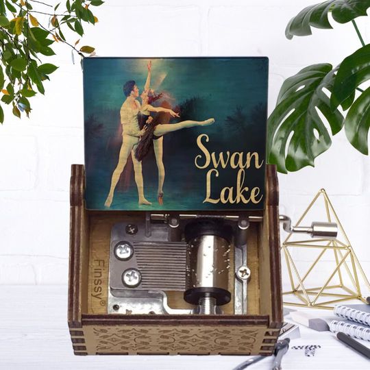 Nice Gift and Souvenir Ideas Swan Lake Ballet Dancing Music Box