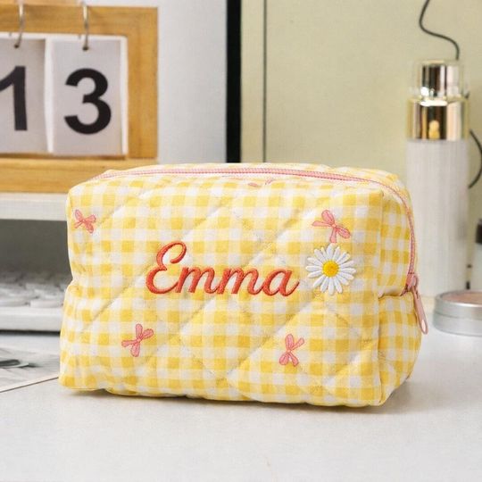 Personalized Embroidered Makeup Bag with Custom Name for Women, Bridesmaid Proposal, Gift for Mom and Bestie
