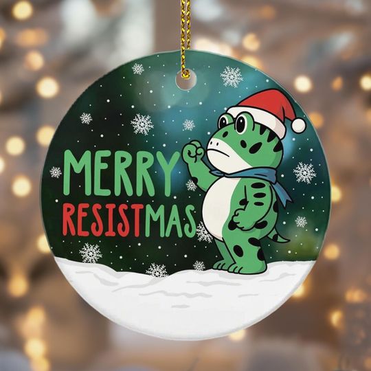 Funny Frog Ceramic Ornament Merry Resistmas Snow Scene Xmas Holiday Keepsake