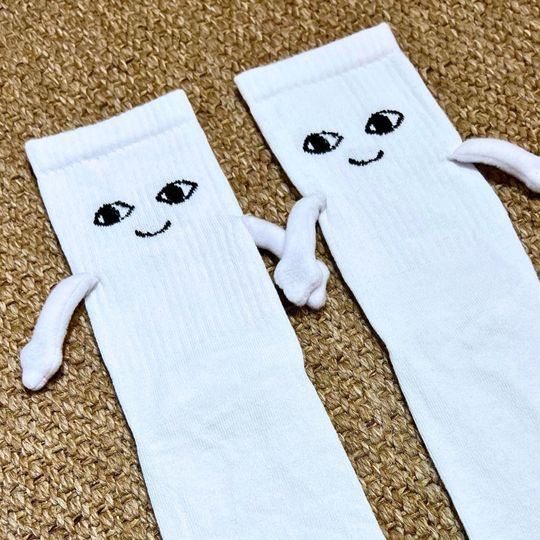 Couple Holding Hands Socks, Magnetic Patterned White Socks