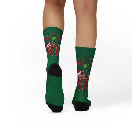 67 Santa Claus Pattern Socks | Green Christmas Holiday Crew Socks