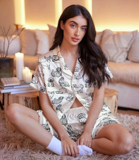 Dog Print Christmas Pajamas Set, Cute Short Sleeve Sleepwear, Puppy Pattern Nightwear Gift For Women, Cozy Holiday Loungewear Gift