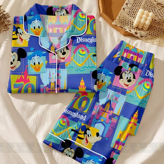 Disneyland Big Face Mickey Donald Daisy Pluto Unisex Pajamas Set, Disneyland Pajamas