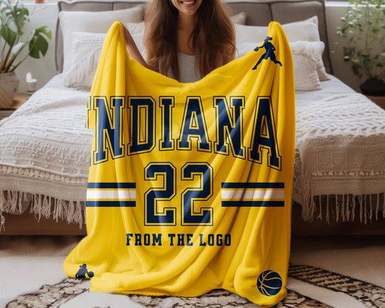 Caitlin Clark 22 Indiana Throw Blanket